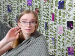 Stacey-Kis's Live Sex Cam Show