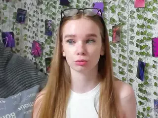 Stacey-Kis's Live Sex Cam Show
