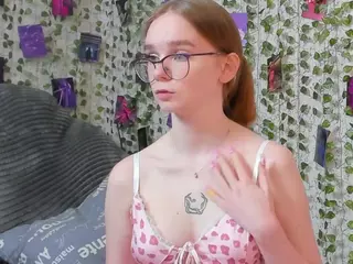 Stacey-Kis's Live Sex Cam Show