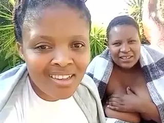 BigBoobeeLelo's Live Sex Cam Show