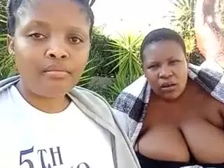 BigBoobeeLelo's Live Sex Cam Show