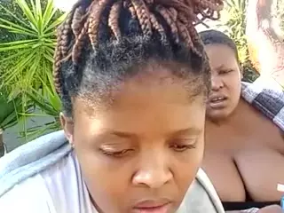 BigBoobeeLelo's Live Sex Cam Show