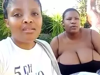 BigBoobeeLelo's Live Sex Cam Show