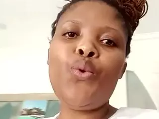 BigBoobeeLelo's Live Sex Cam Show