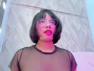 CataleyaBianchi's Live Sex Cam Show