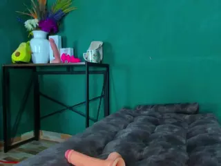 evaa-grey's Live Sex Cam Show