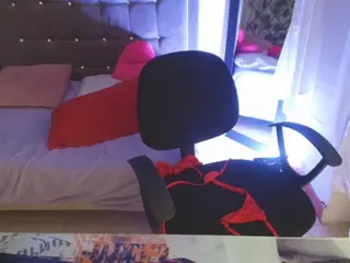 AriadnaBrow's Live Sex Cam Show