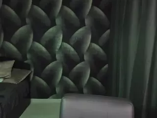 CharmBianca's Live Sex Cam Show