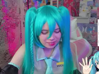 Chio-Mio's Live Sex Cam Show