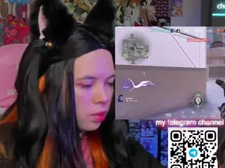 Chio-Mio's Live Sex Cam Show