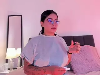 DaniLopezzz ®'s Live Sex Cam Show