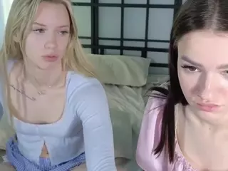 elizzzza's Live Sex Cam Show