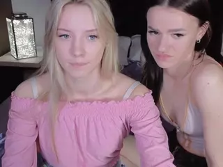 elizzzza's Live Sex Cam Show