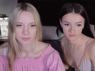 elizzzza's Live Sex Cam Show