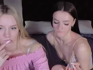 elizzzza's Live Sex Cam Show
