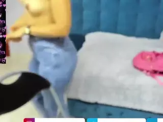 hannasohiia's Live Sex Cam Show