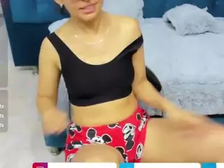 hannasohiia's Live Sex Cam Show