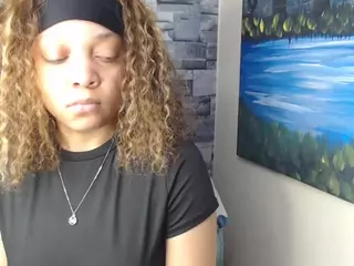 REDBONELOLLY's Live Sex Cam Show