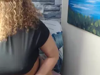 REDBONELOLLY's Live Sex Cam Show