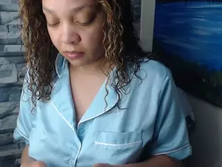 REDBONELOLLY's Live Sex Cam Show