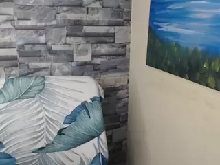 REDBONELOLLY's Live Sex Cam Show