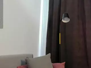 Selena-Rosse1's Live Sex Cam Show