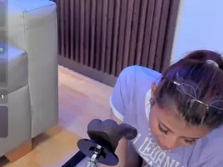 Antonellatorres-7's Live Sex Cam Show