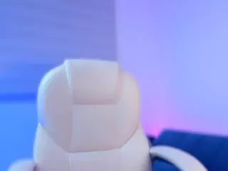 Nicolle-xx's Live Sex Cam Show