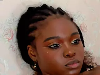 SARAA-COLLIINS's Live Sex Cam Show