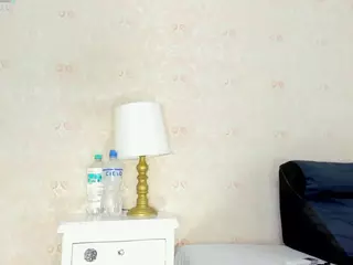 SARAA-COLLIINS's Live Sex Cam Show