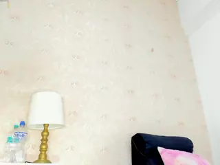 SARAA-COLLIINS's Live Sex Cam Show