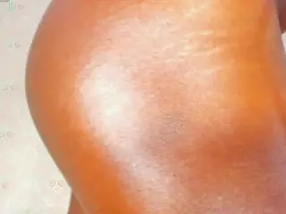 SARAA-COLLIINS's Live Sex Cam Show