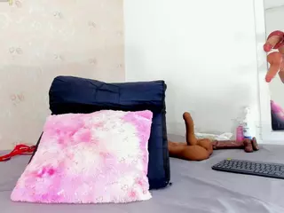 SARAA-COLLIINS's Live Sex Cam Show