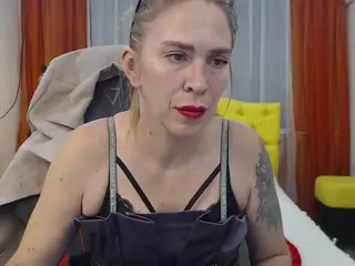 TessaDaybreak's Live Sex Cam Show