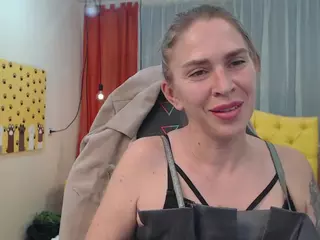 TessaDaybreak's Live Sex Cam Show