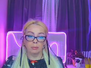TessaDaybreak's Live Sex Cam Show