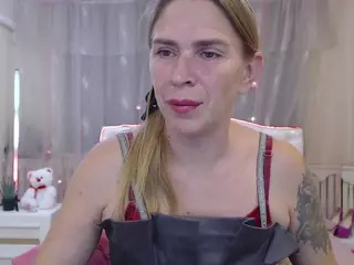 TessaDaybreak's Live Sex Cam Show