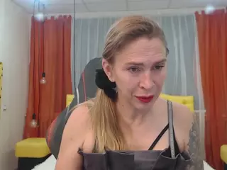 TessaDaybreak's Live Sex Cam Show