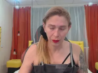 TessaDaybreak's Live Sex Cam Show