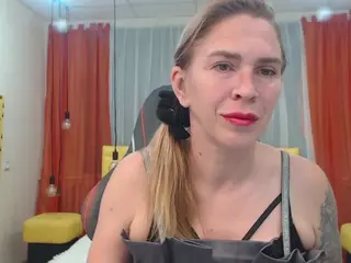 TessaDaybreak's Live Sex Cam Show