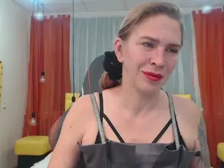 TessaDaybreak's Live Sex Cam Show