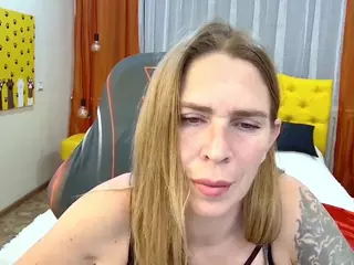 TessaDaybreak's Live Sex Cam Show