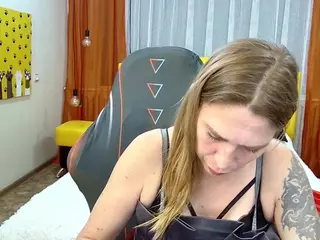 TessaDaybreak's Live Sex Cam Show