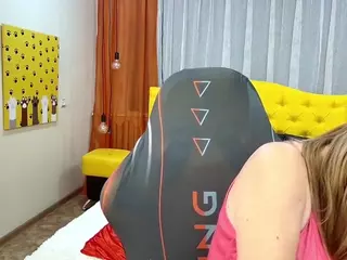 TessaDaybreak's Live Sex Cam Show