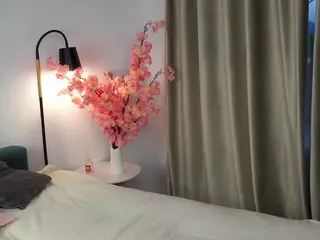 AlthenaCoomer's Live Sex Cam Show