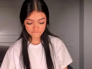 NiaMillerX's Live Sex Cam Show