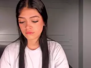 NiaMillerX's Live Sex Cam Show