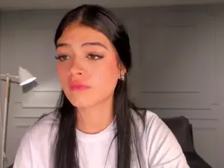 NiaMillerX's Live Sex Cam Show