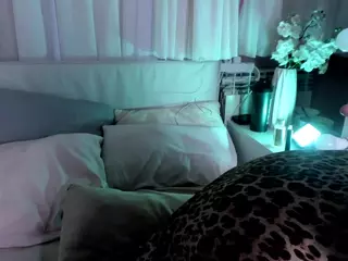 Riverlyyy's Live Sex Cam Show