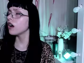 Riverlyyy's Live Sex Cam Show